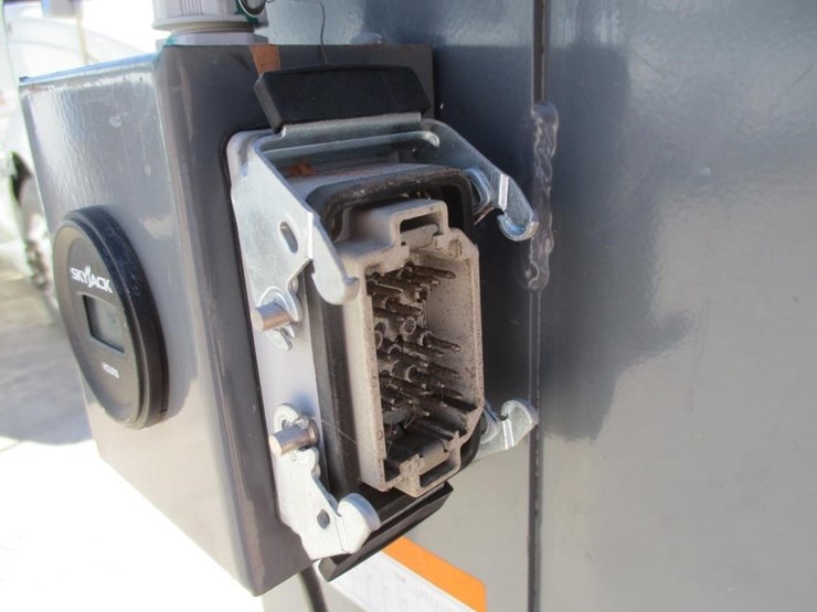 2017-skyjack-sj16-image-10