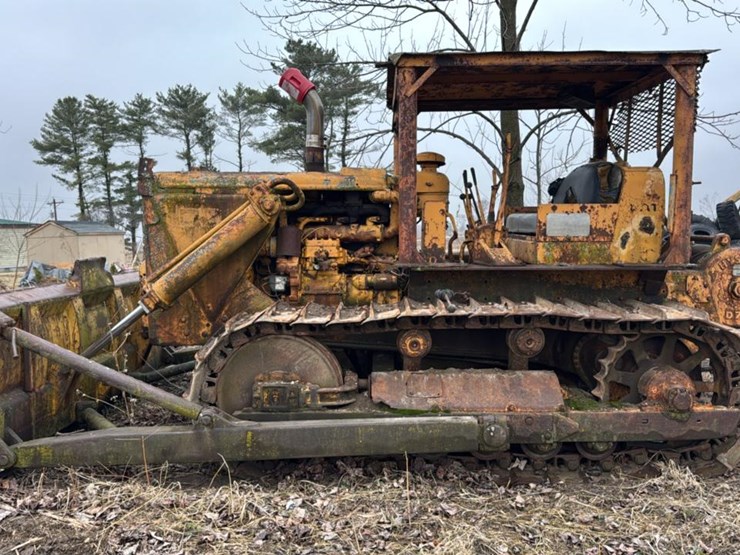 caterpillar-d7-image-2