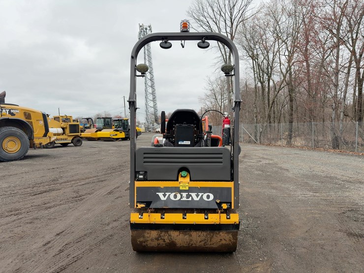 2021-volvo-dd30b-image-4