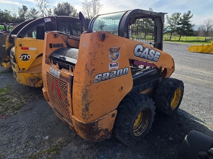 2011-case-sr200-image-4