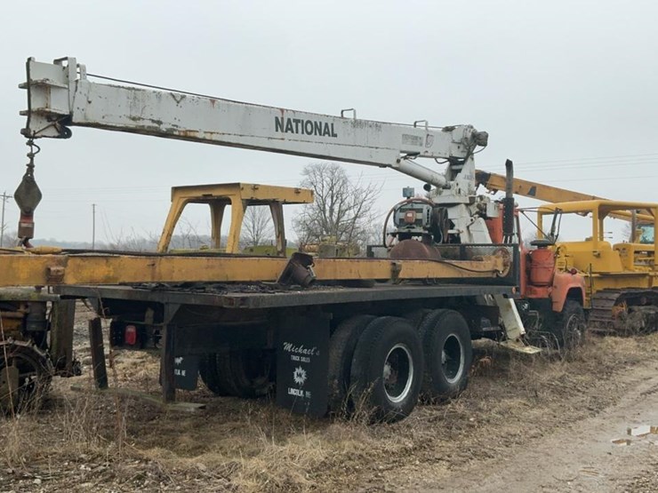 #303-•-mack-crane-truck-image-3