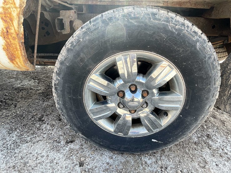 #5671-•-2012-f150-xlt-4x4-crew-cab-(has-wi-title)-image-11