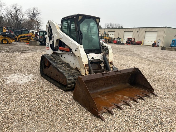 bobcat-t320-image-6