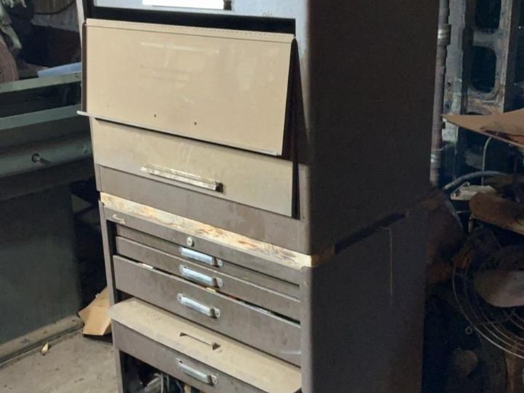 #228-•-tool-chest-and-contents-image-2