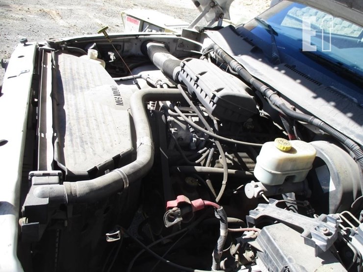 2002-dodge-2500-image-5