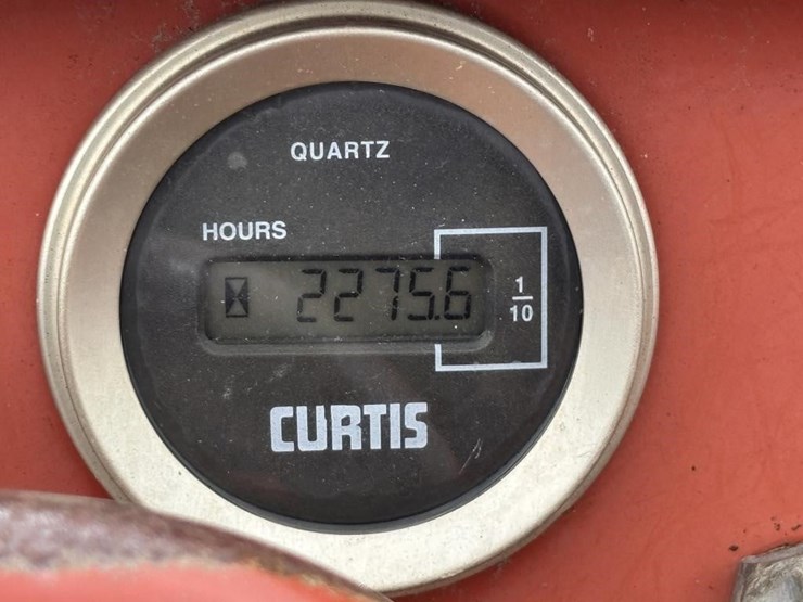 2012-ditch-witch-sk650-image-28