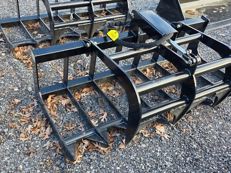 new-jmr-66"-skidloader-grapple-image-3