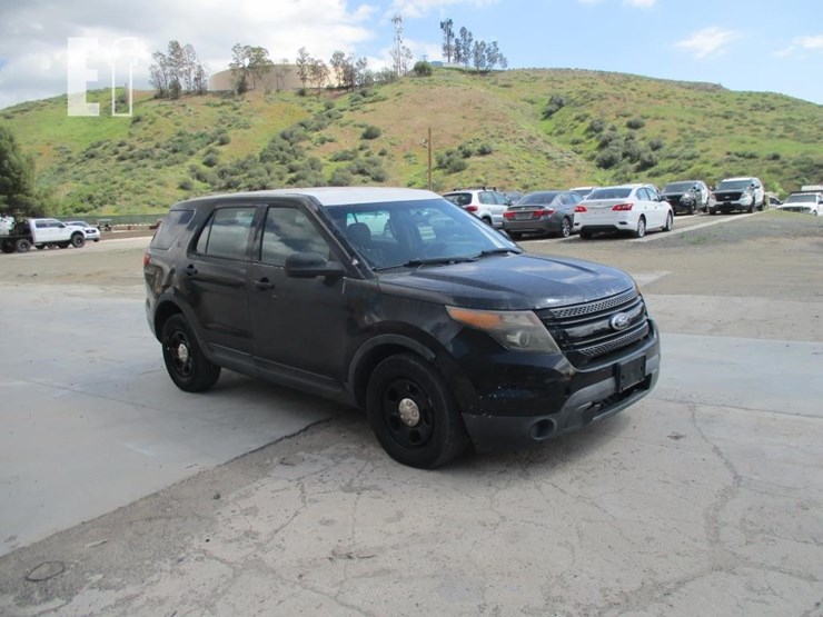 2014-ford-explorer-image-2