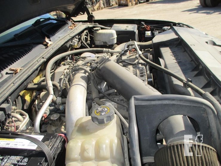 2003-chevrolet-3500-image-5