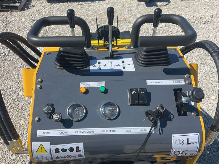 2026-sdlanch-dll60-mini-skid-steer-image-11