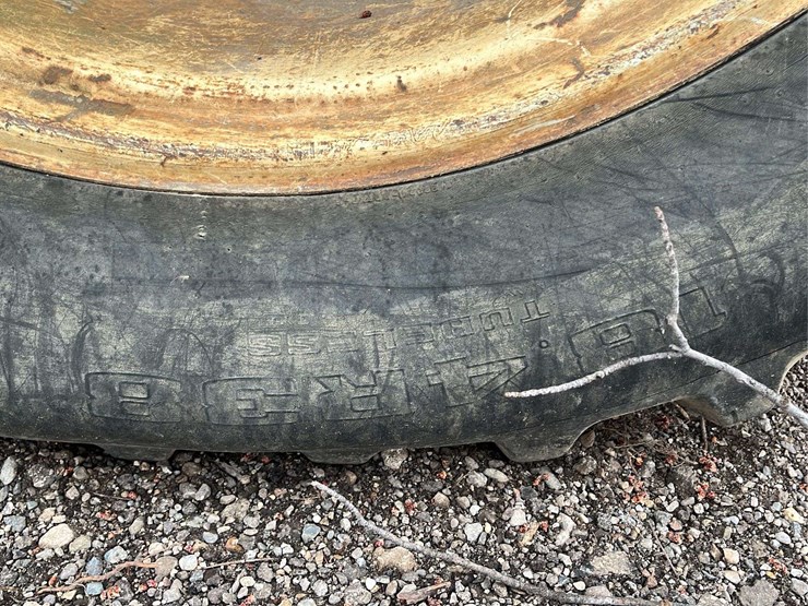 allis-chalmers-7080-image-13