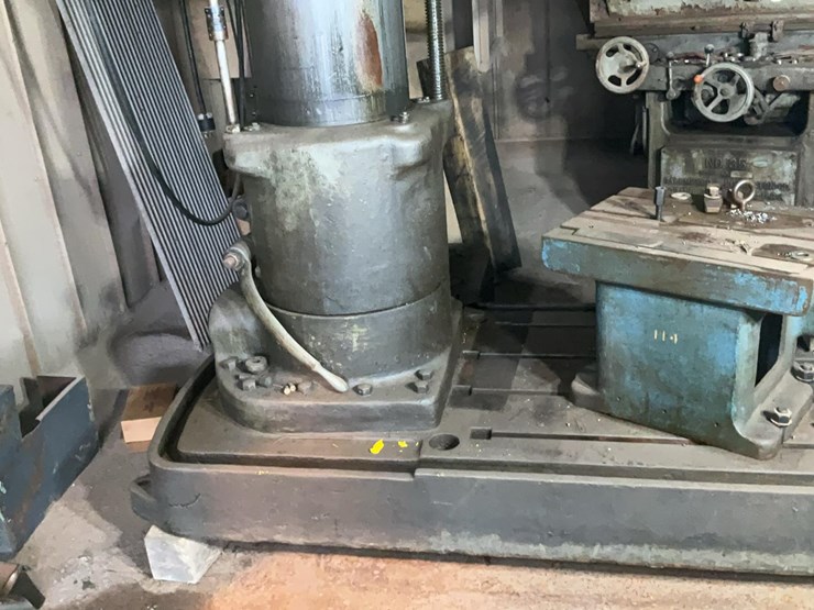 #200-•-cincinnati-4’-radial-mill-image-17