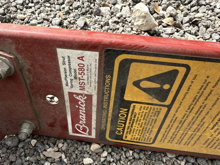 #105-•-branick-mst-580-a-strut-spring-compressor-image-2