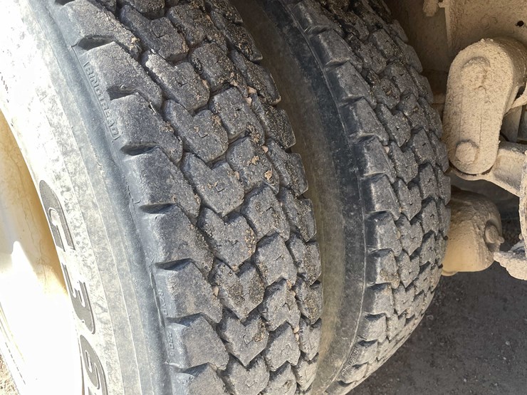 1987-ford-ltl9000-image-12