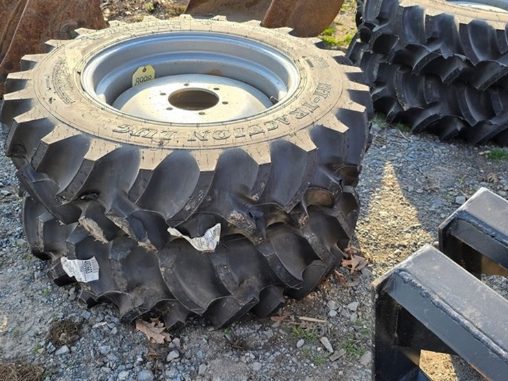 new-2-titan-9.5-20-tires-&-rims-image-1