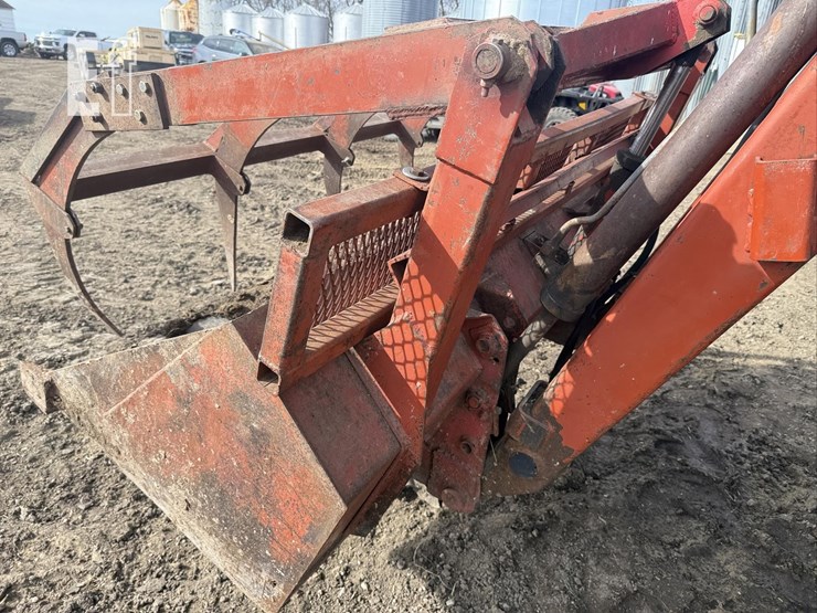 hesston-tractor-2805-image-27