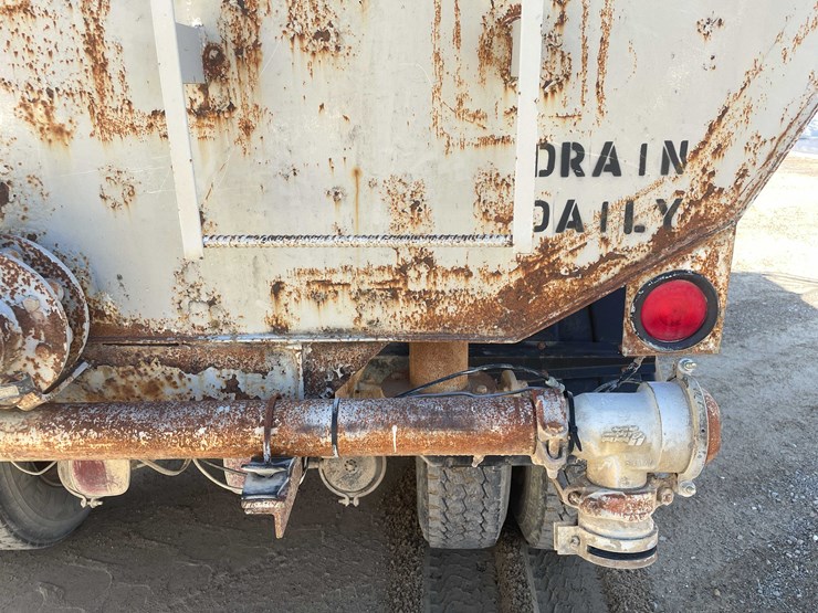 1987-ford-ltl9000-image-123