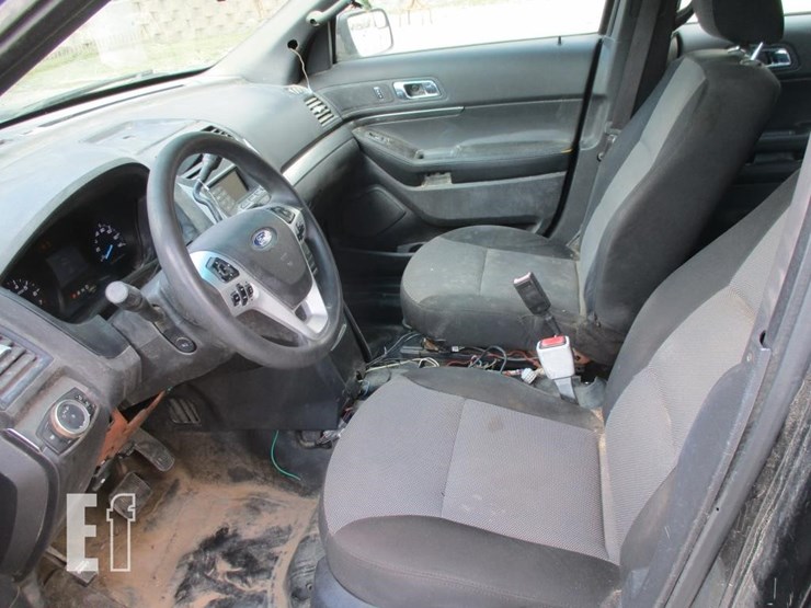 2014-ford-explorer-image-7