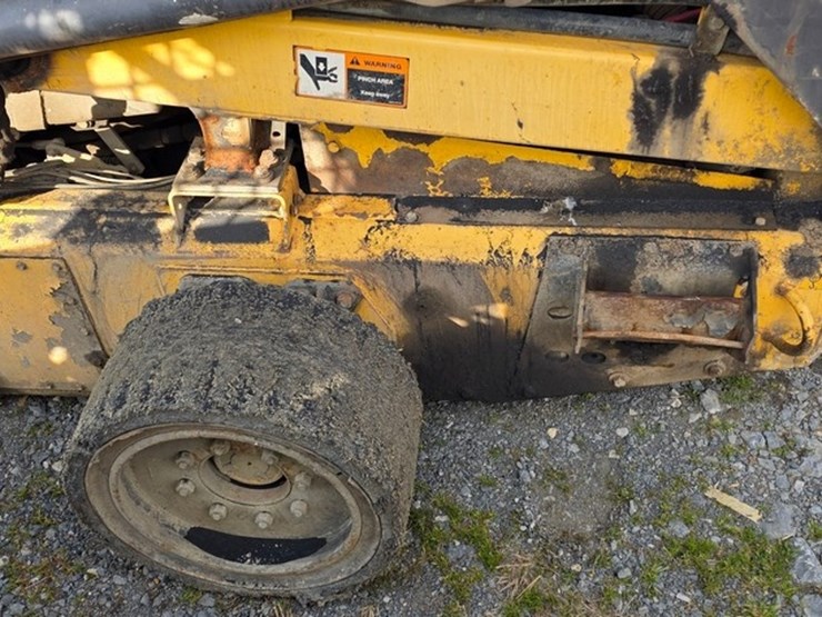 new-holland-ls180-image-20