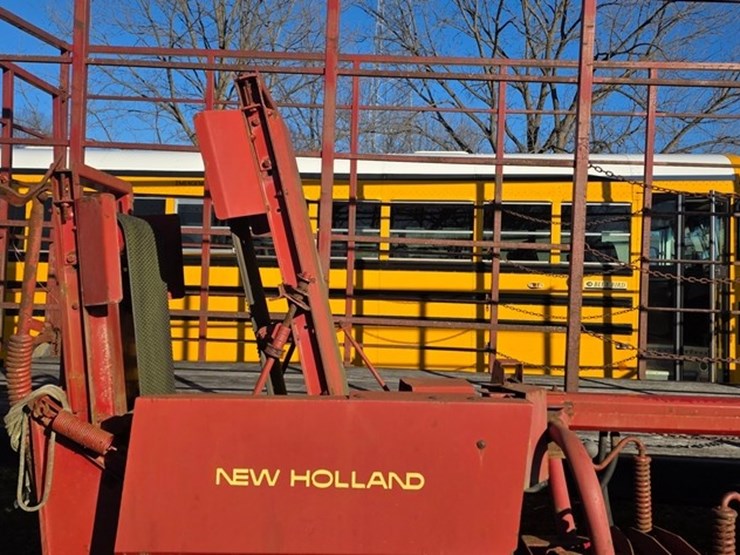 new-holland-310-image-17
