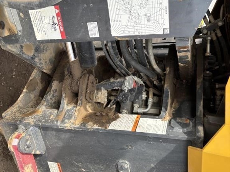 komatsu-wa380-8-image-22