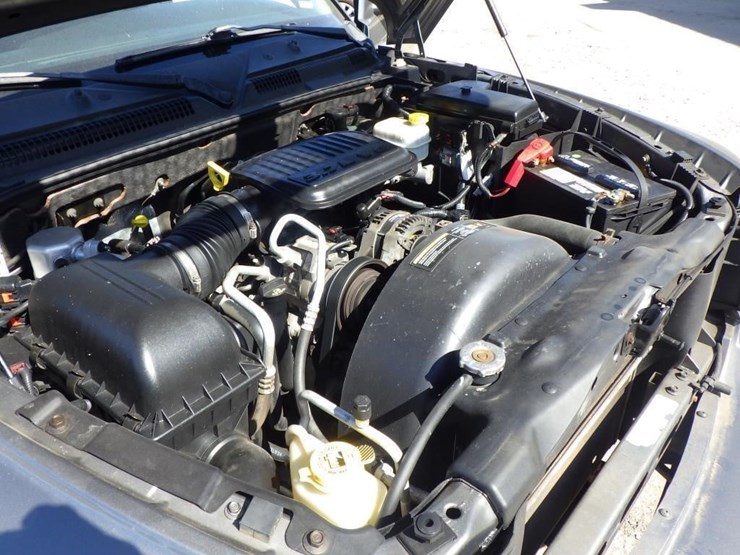 2011-dodge-dakota-image-11