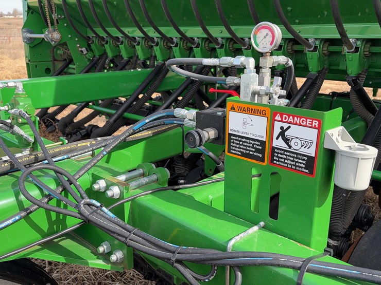 2023-john-deere-1590-image-7