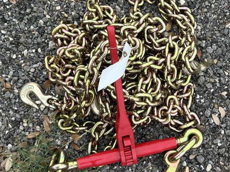 #70-•-(2)-3/8"-20'-chains-&-(1)-9,200-lb-boomer-image-1