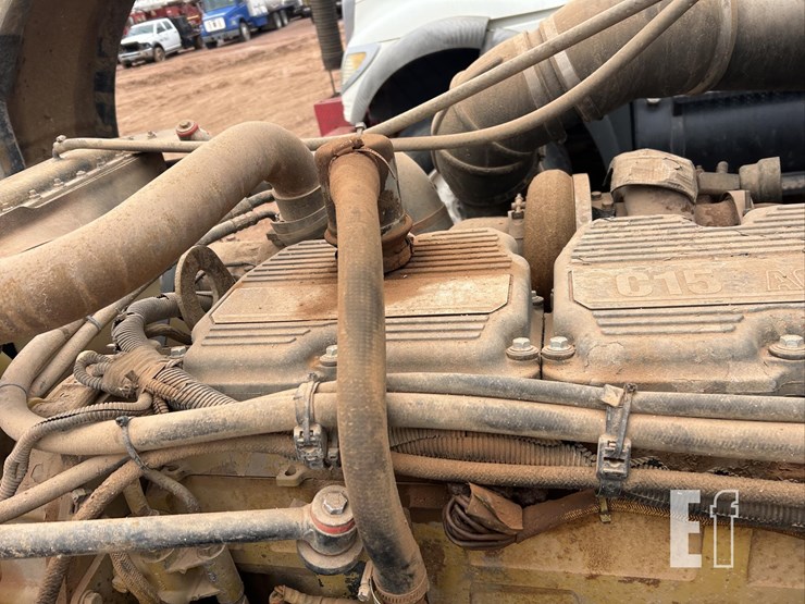 2004-peterbilt-357-image-54