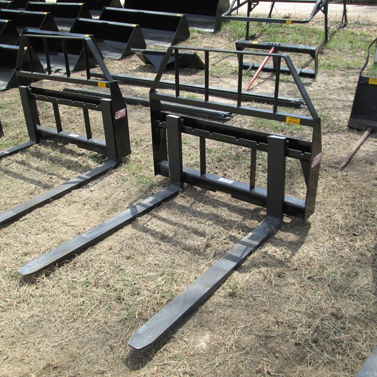 #44058 • 4' Skid Steer Forks