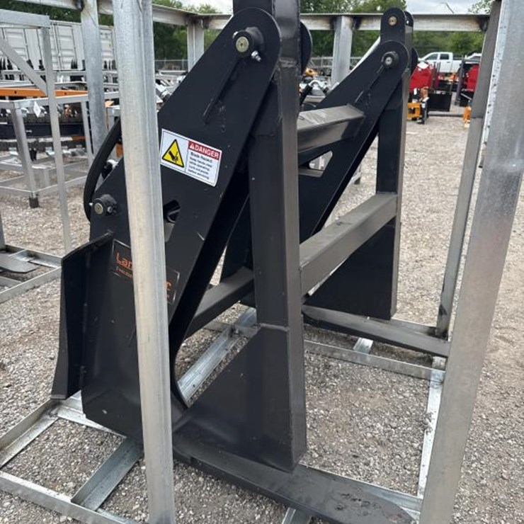 #19 • Skid Steer Log Grapple