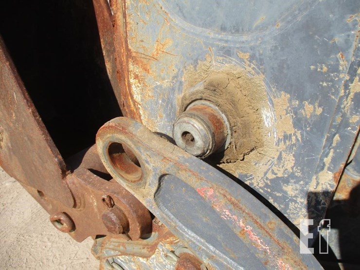 2014-deere-410k-image-23