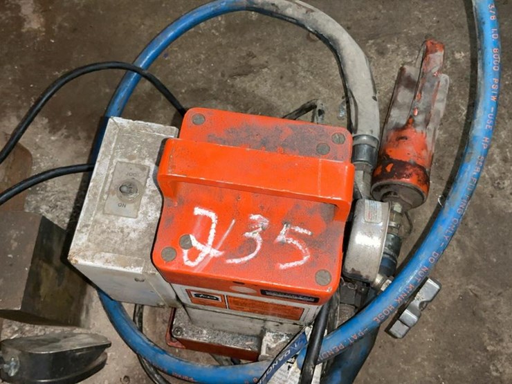 #235-•-hydraulic-pump,-tools,-and-parts-image-18