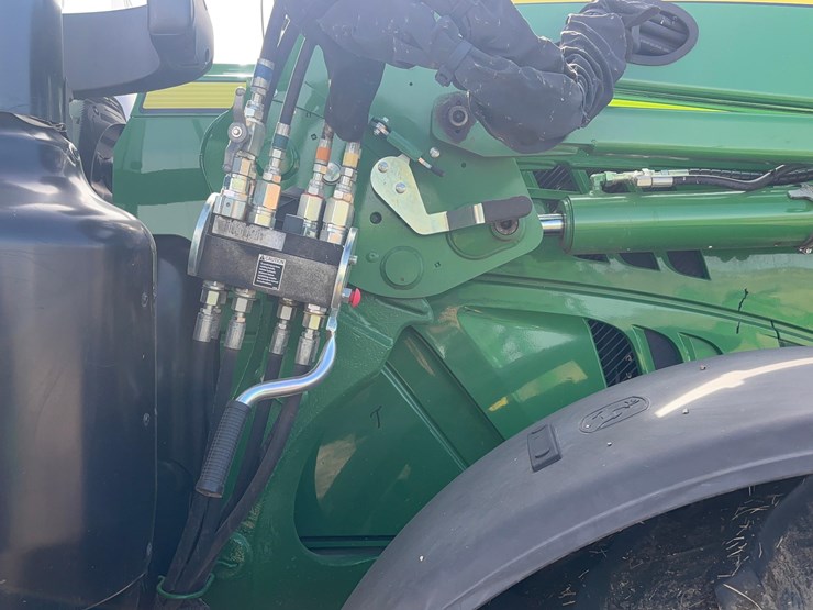 2018-john-deere-6145m-image-14