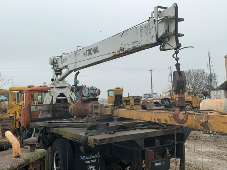 #303-•-mack-crane-truck-image-5