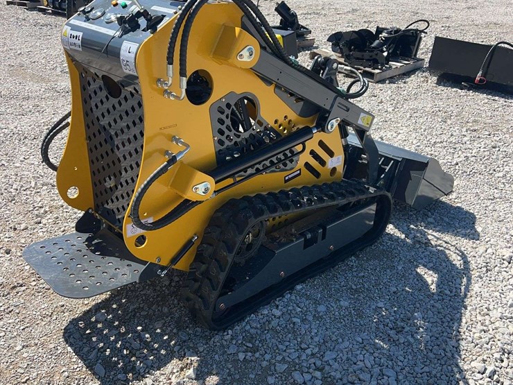 2026-sdlanch-dll60-mini-skid-steer-image-5