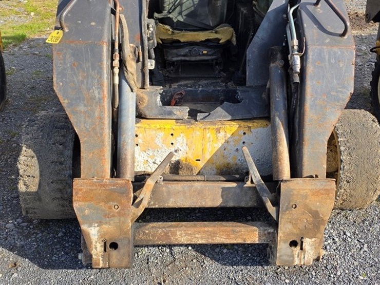 new-holland-ls180-image-28