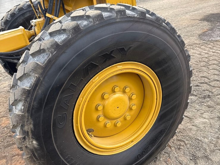 2011-caterpillar-140m2-vhp-plus-image-20