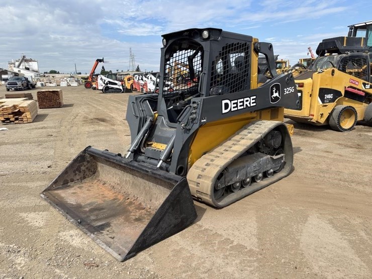 2022-deere-325g-image-1