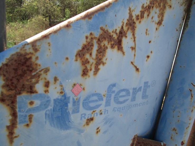 #44067-•-priefert-head-gate-image-5