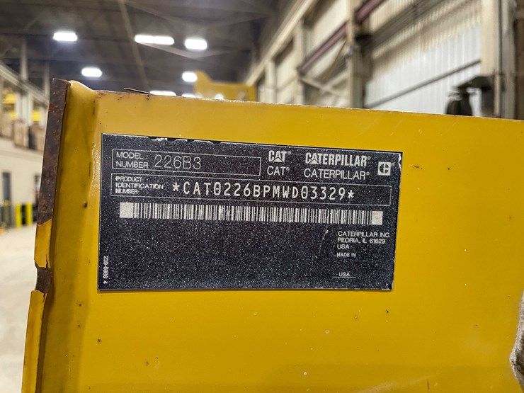 2012-caterpillar-226b3-image-9