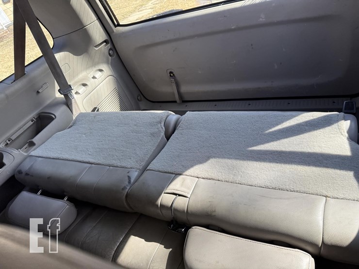 2009-toyota-sequoia-image-10