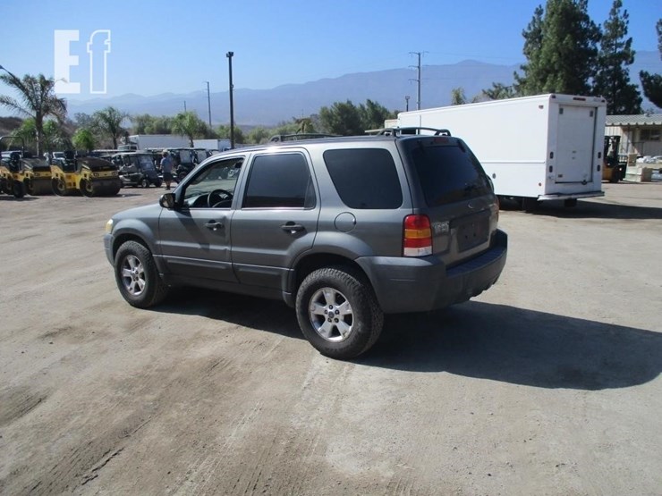 2005-ford-escape-xlt-image-4
