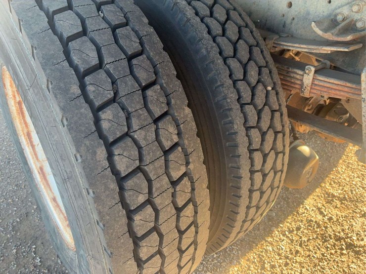 1999-international-4800-image-41