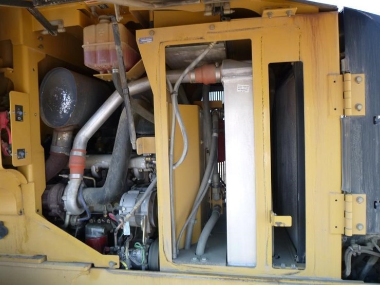 2004-caterpillar-924gz-image-28