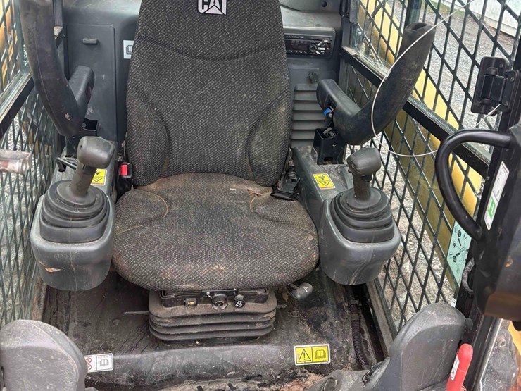 2019-caterpillar-272d2-image-16