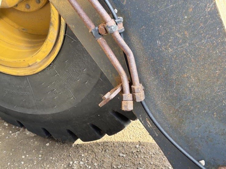 2008-deere-624j-image-14