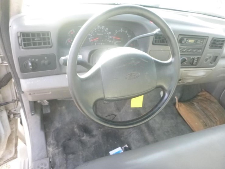 2001-ford-f350-image-11