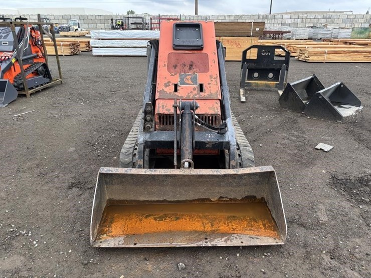 2012-ditch-witch-sk650-image-5