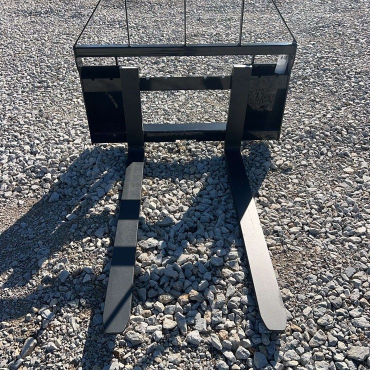 AGT Skid Steer Pallet Forks
